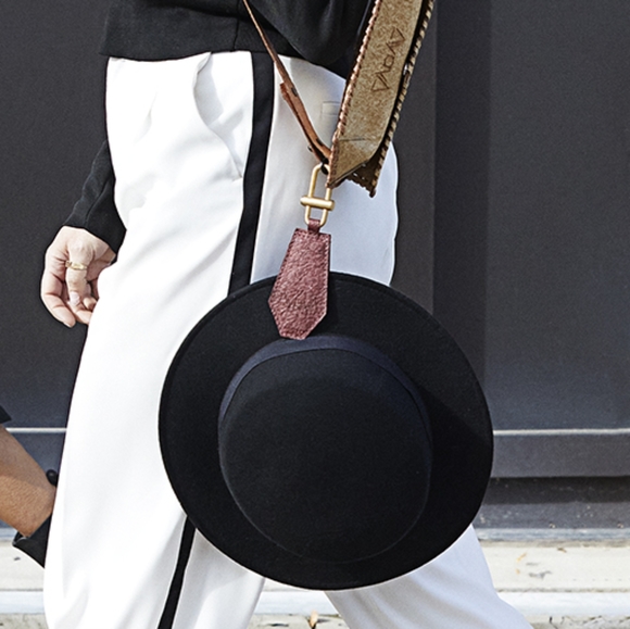 EYASI magnetic holder Pink - Picture 7 of 9